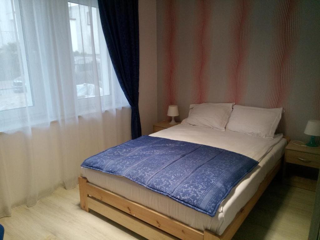 Small Double Room room - Image 2