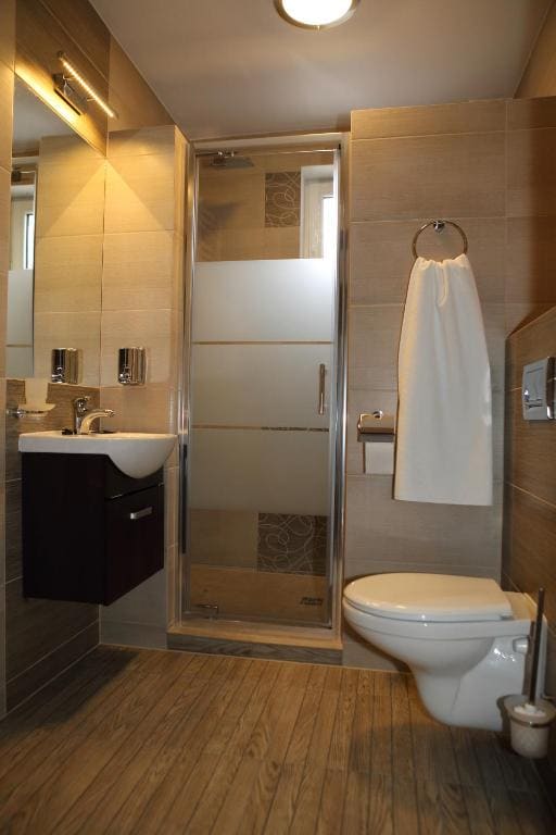 Quadruple Room room - Image 2