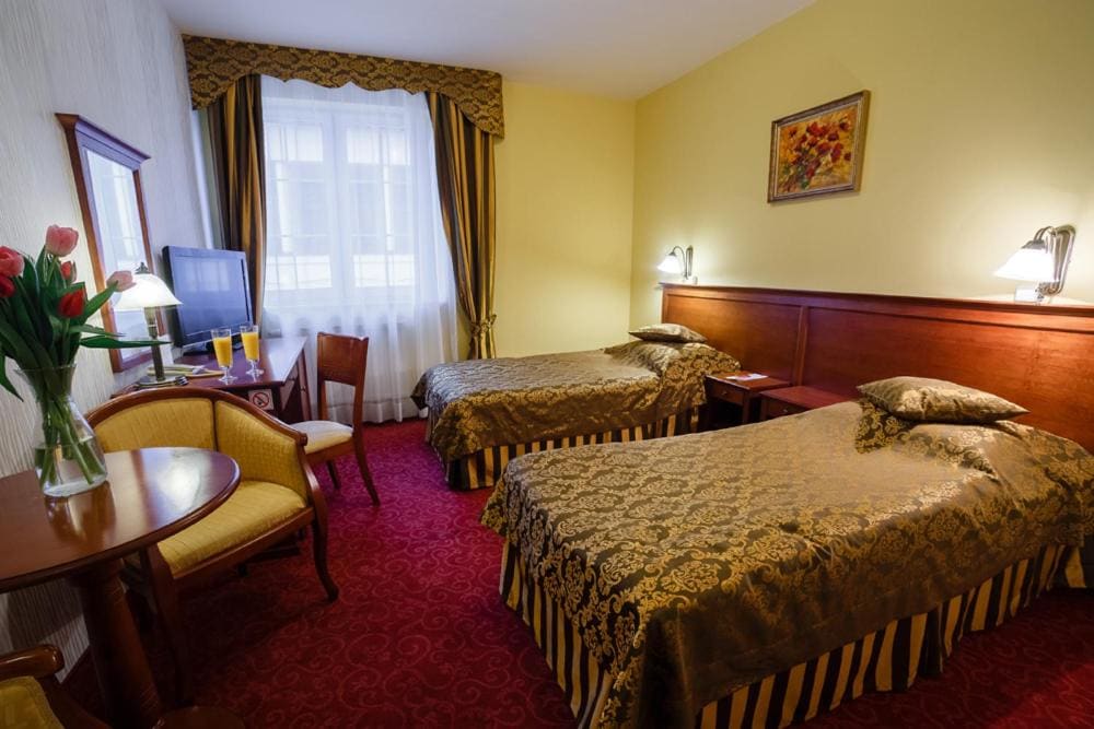 Standard Twin Room room - Image 1