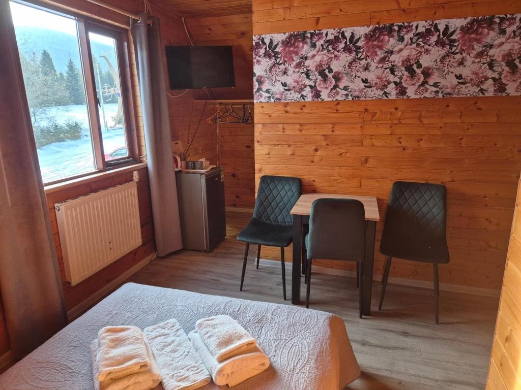 Triple Room with View room - Image 1