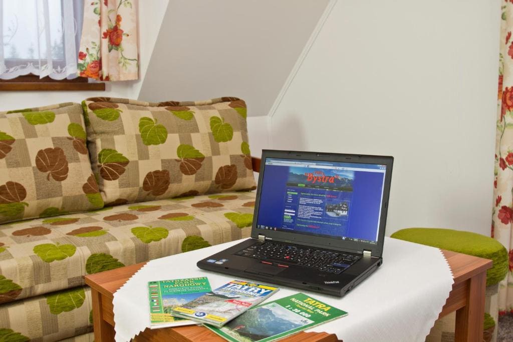 Apartment room - Image 2