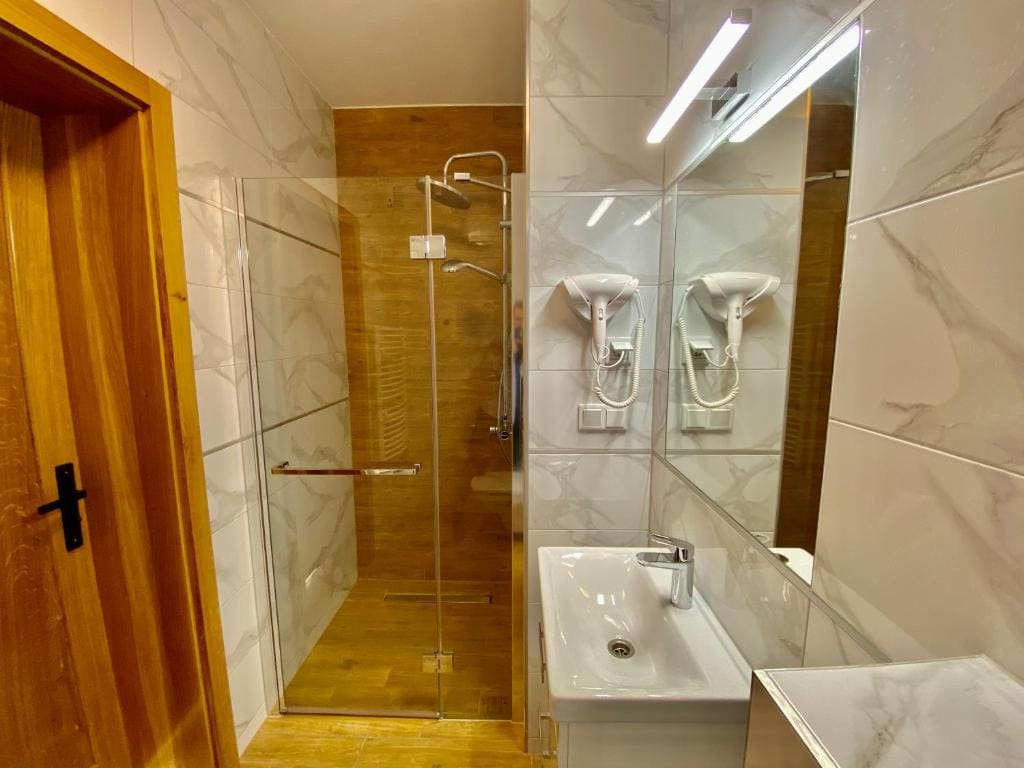 King Room with Mountain View room - Image 3