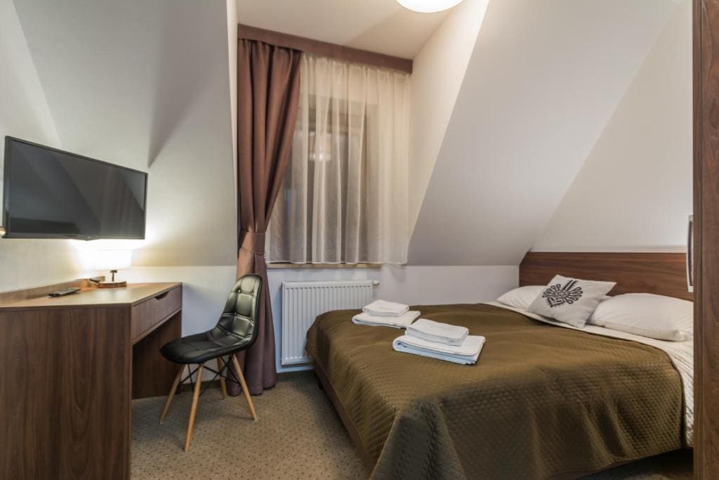 Small Single Room room - Image 1