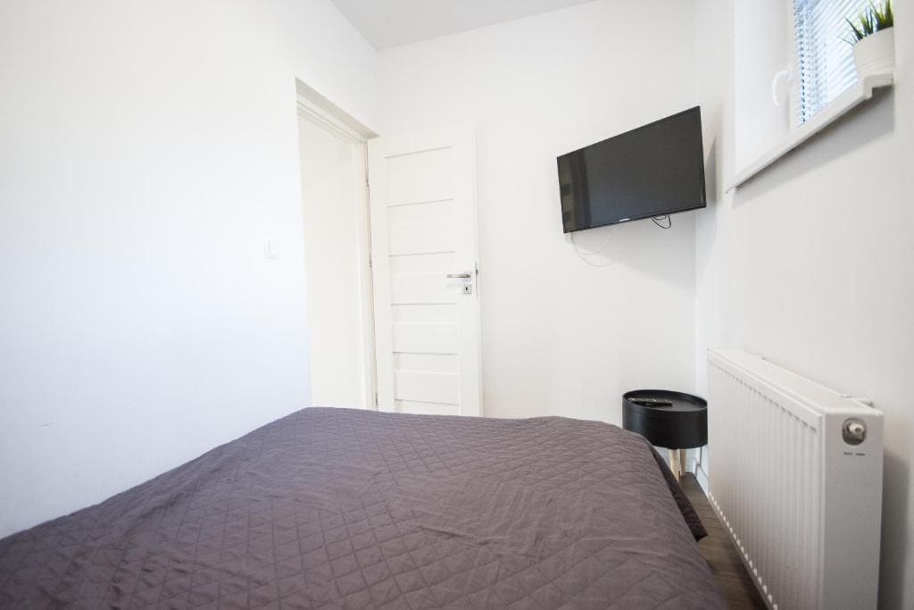 One-Bedroom Standard Apartment room - Image 2