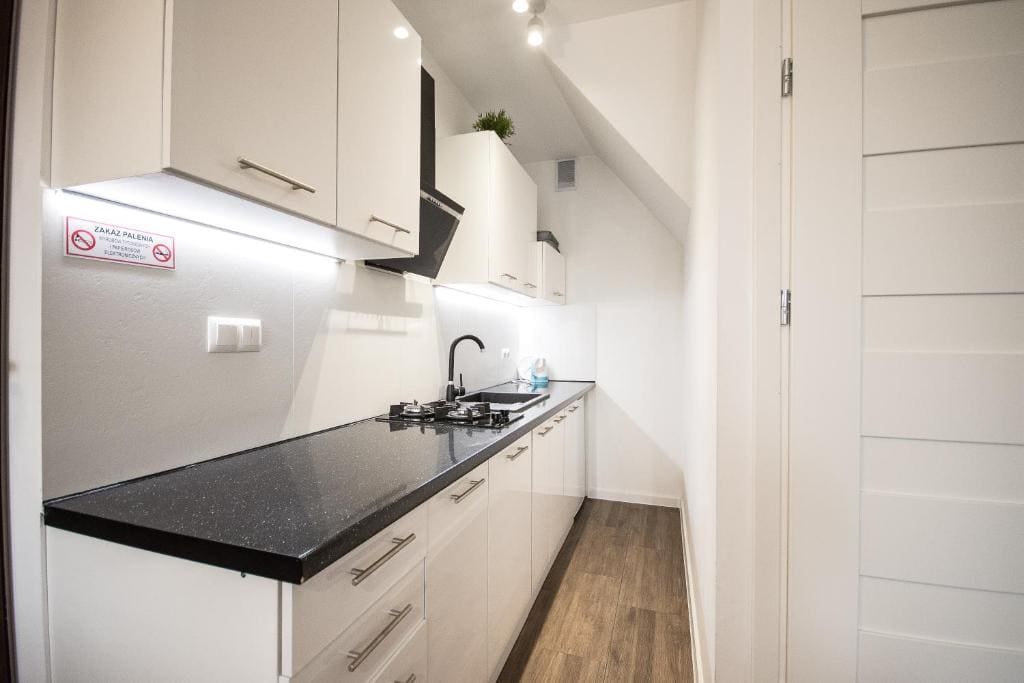 Studio Apartment room - Image 2