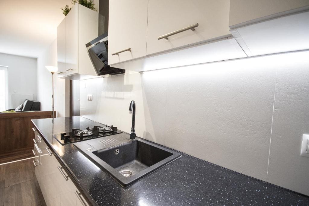 Studio Apartment room - Image 1