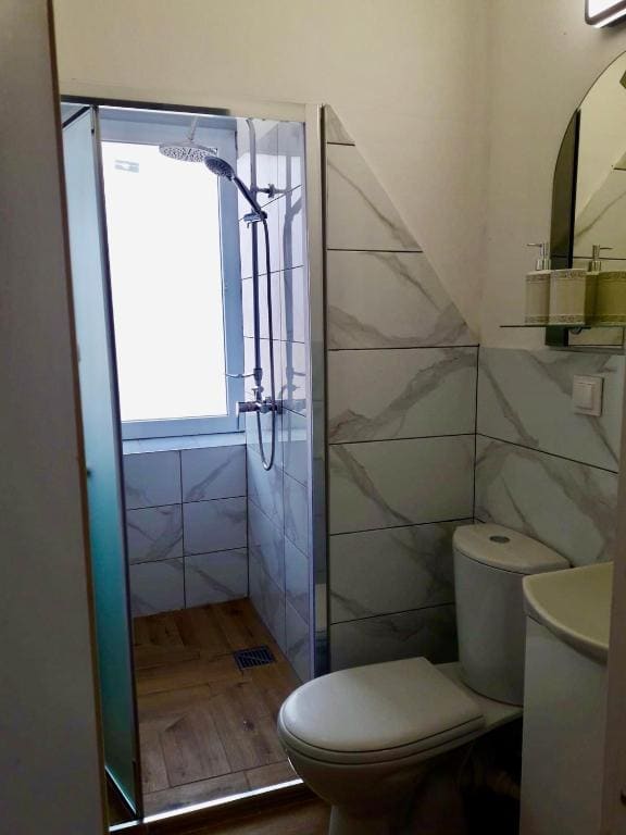 Small Double Room room - Image 1