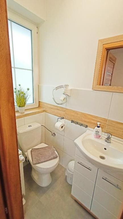 Comfort Quadruple Room room - Image 1
