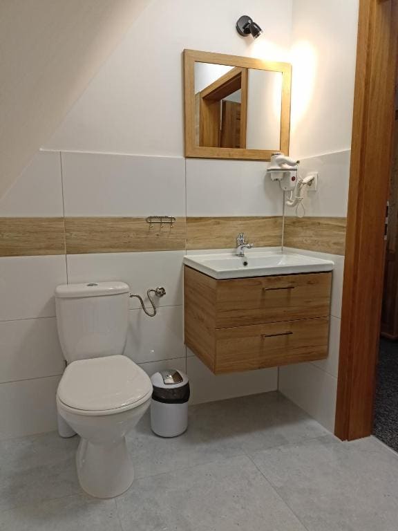Comfort Triple Room room - Image 2