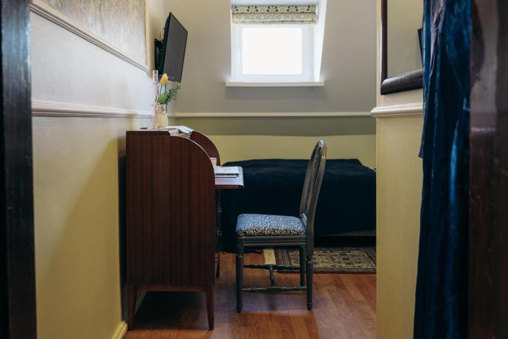 Budget Single Room room - Image 3