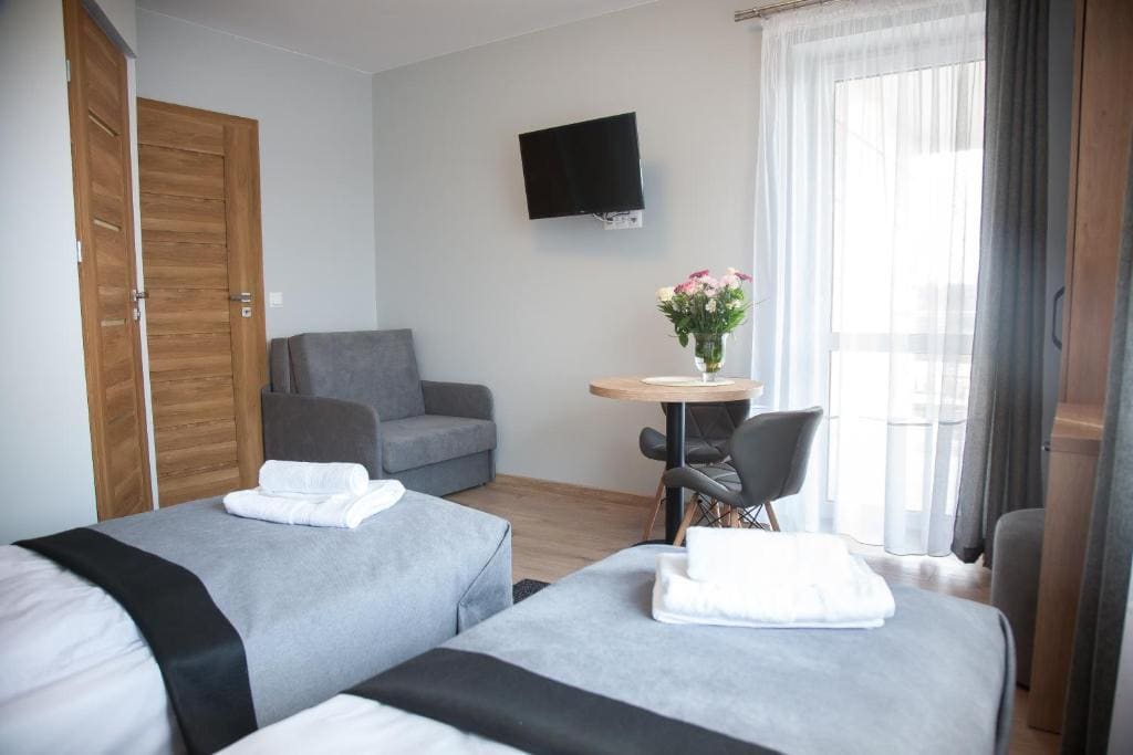 Comfort Triple Room with Shower room - Image 1