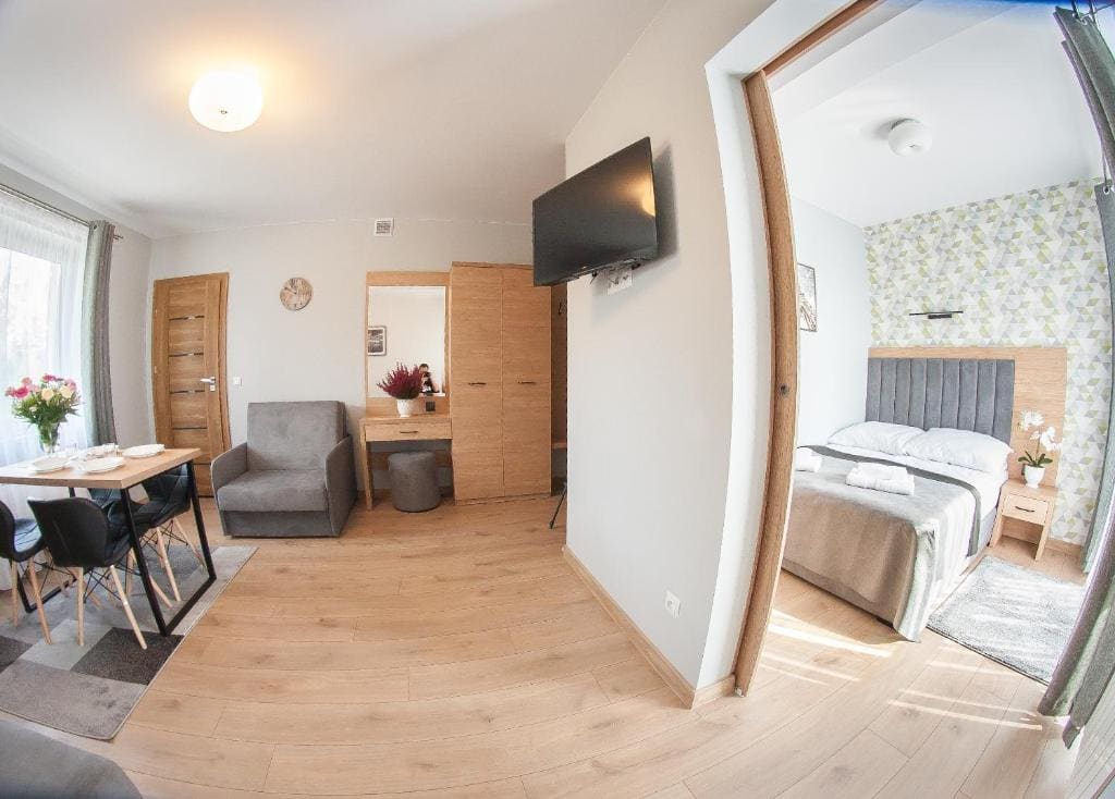 Studio with Balcony room - Image 3