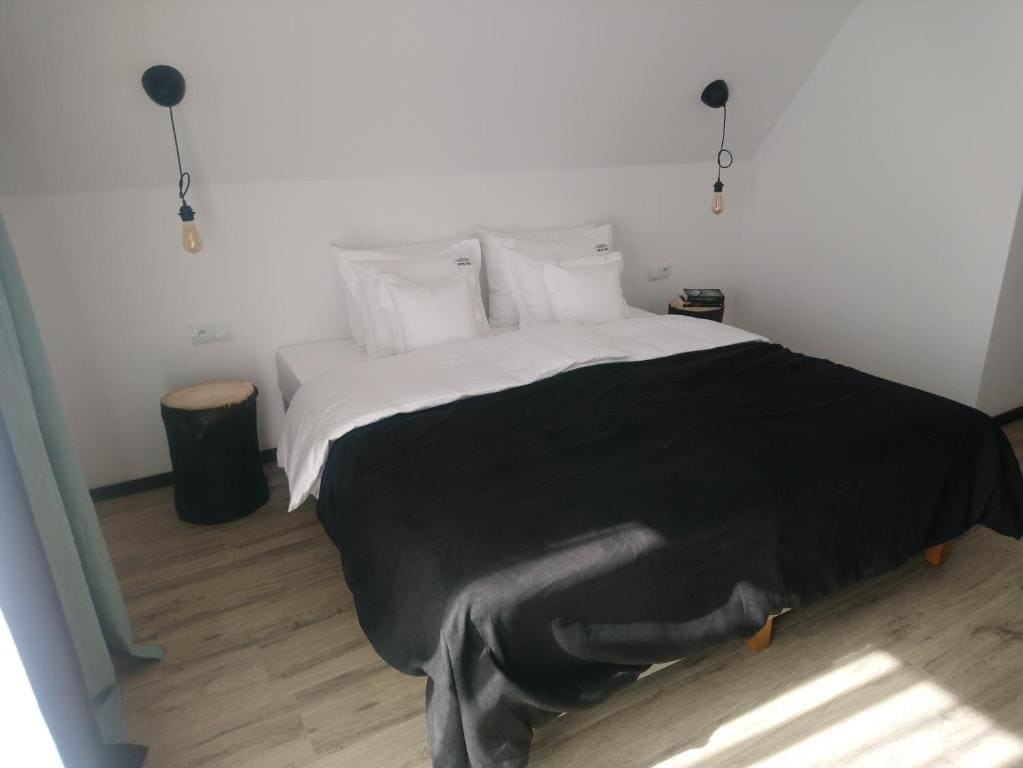 Quadruple Room with Balcony room - Image 3