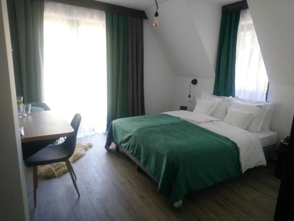 Standard Double or Twin Room room - Image 3