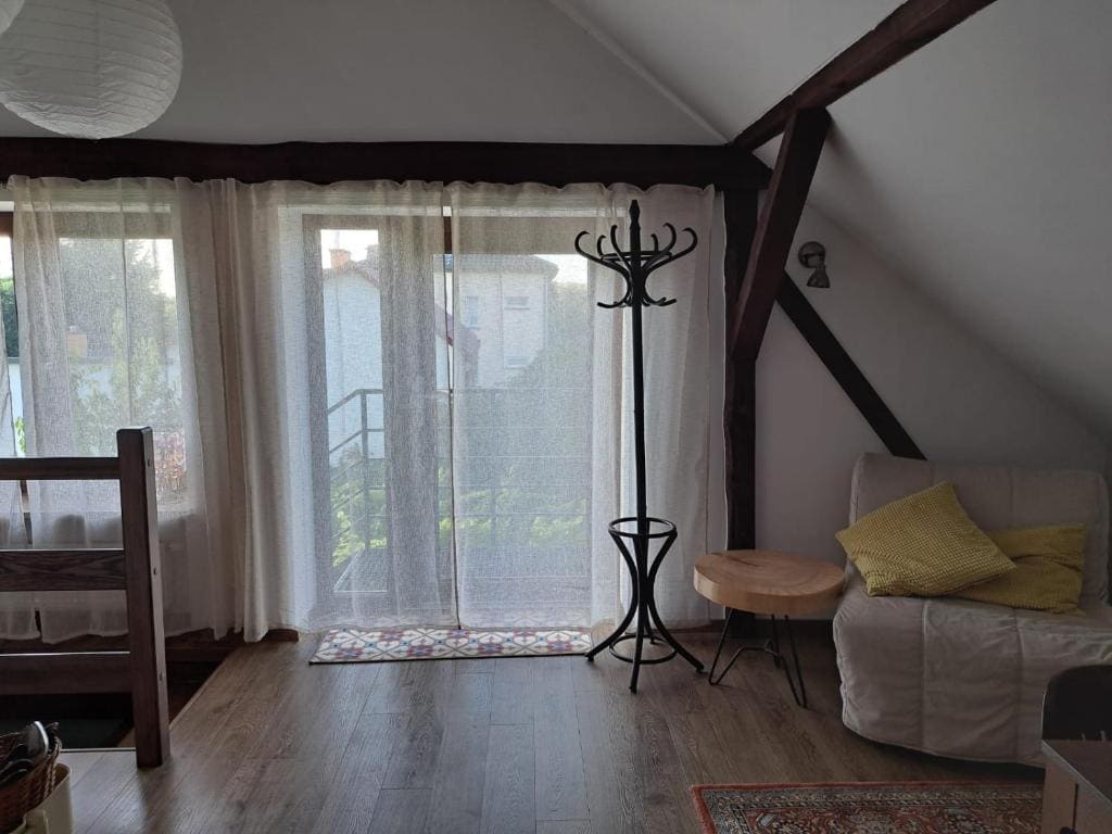 Family Room room - Image 2