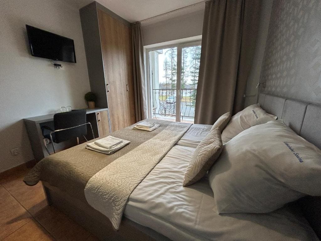 Apartment with Balcony room - Image 1