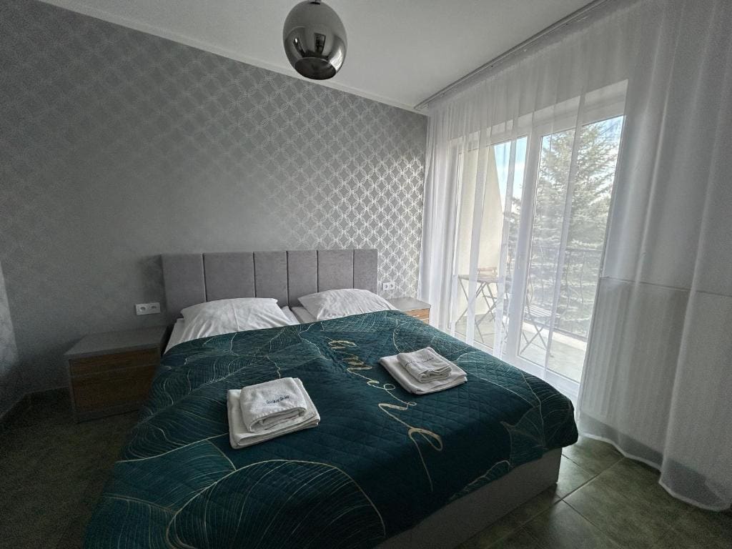 Apartment with Balcony room - Image 3