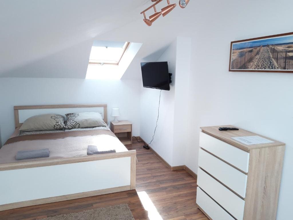 Double Room with Shared Bathroom room - Image 1