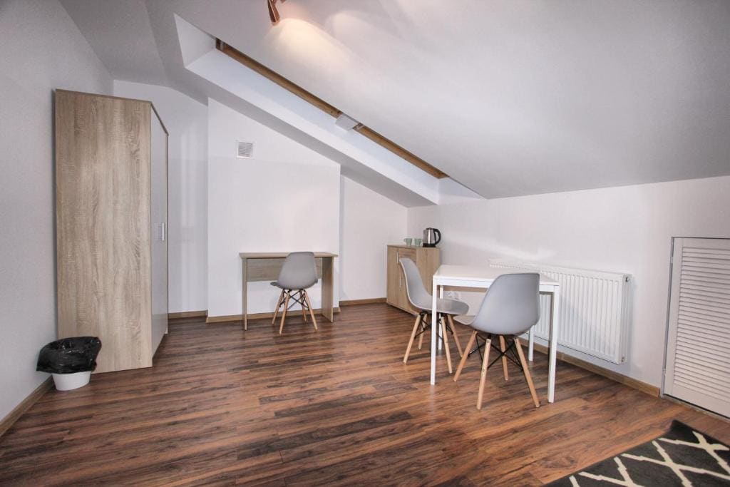 Large Double Room room - Image 3