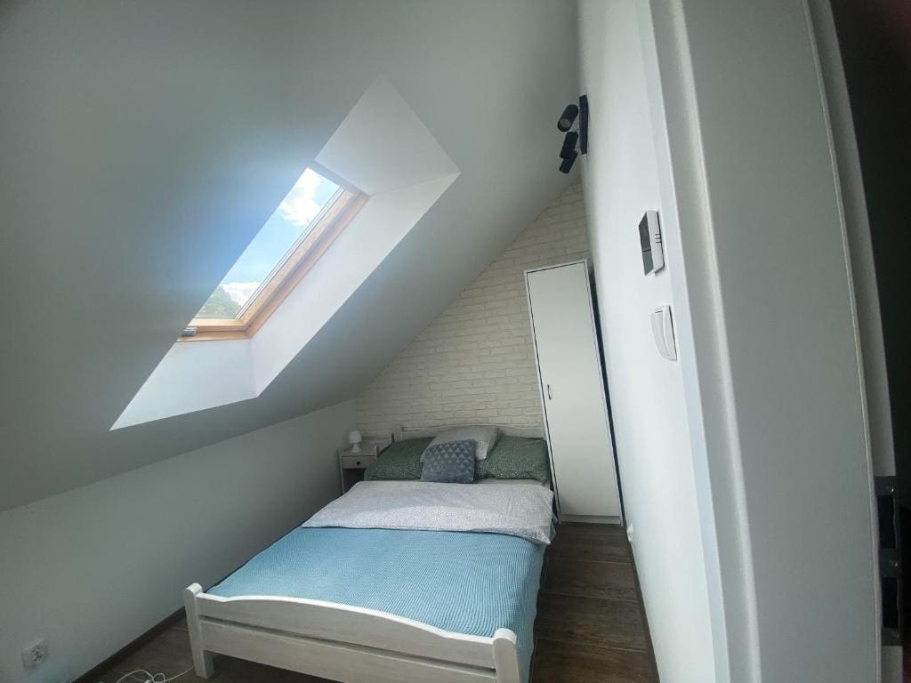Economy Double Room room - Image 3