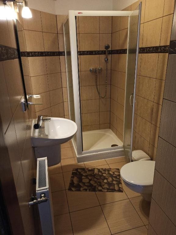 Standard Double or Twin Room room - Image 2