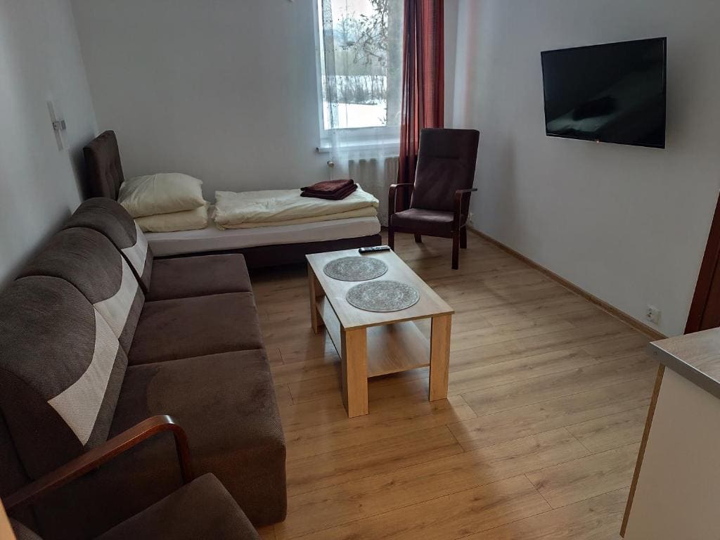 Standard Quadruple Room room - Image 1