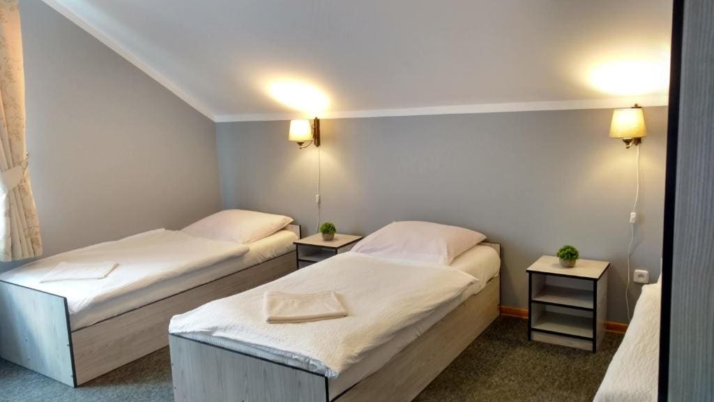 Triple Room with Private Bathroom room - Image 2