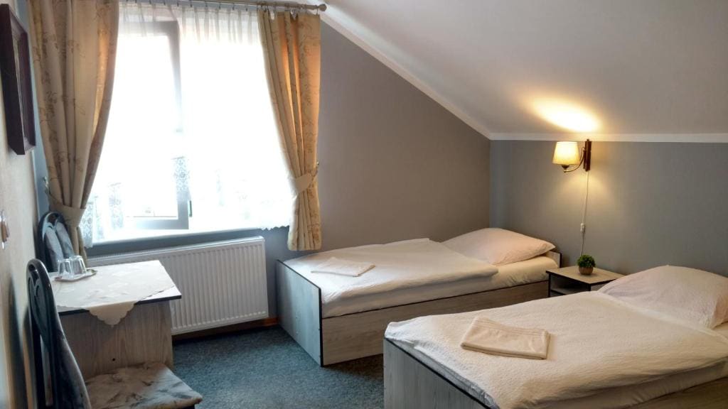 Triple Room with Private Bathroom room - Image 1