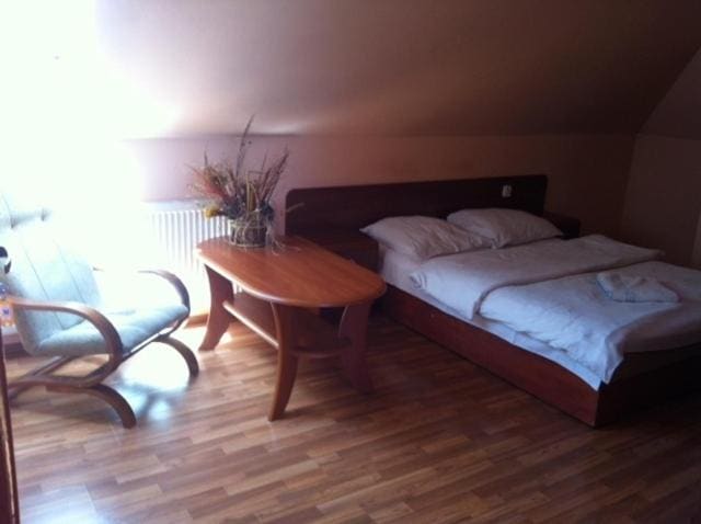 Comfort Triple Room with Shower room - Image 1