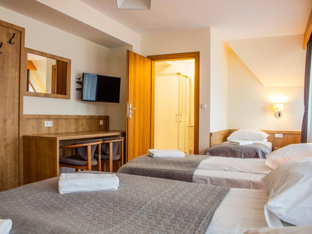 Quadruple Room with Balcony room - Image 1