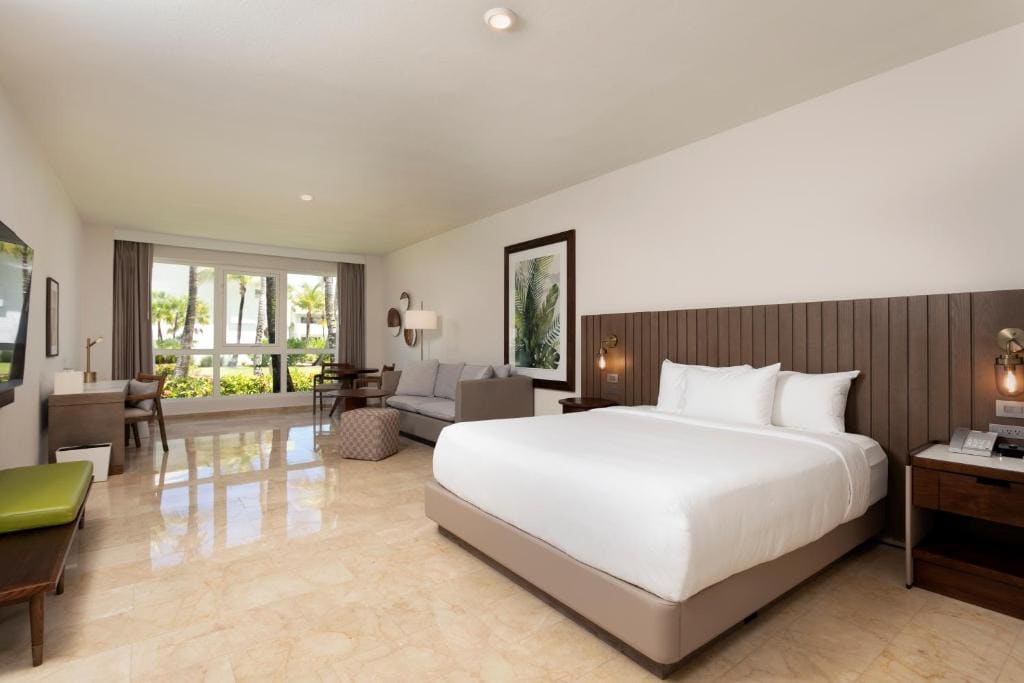 Deluxe Villa with Two Queen Beds room - Image 3