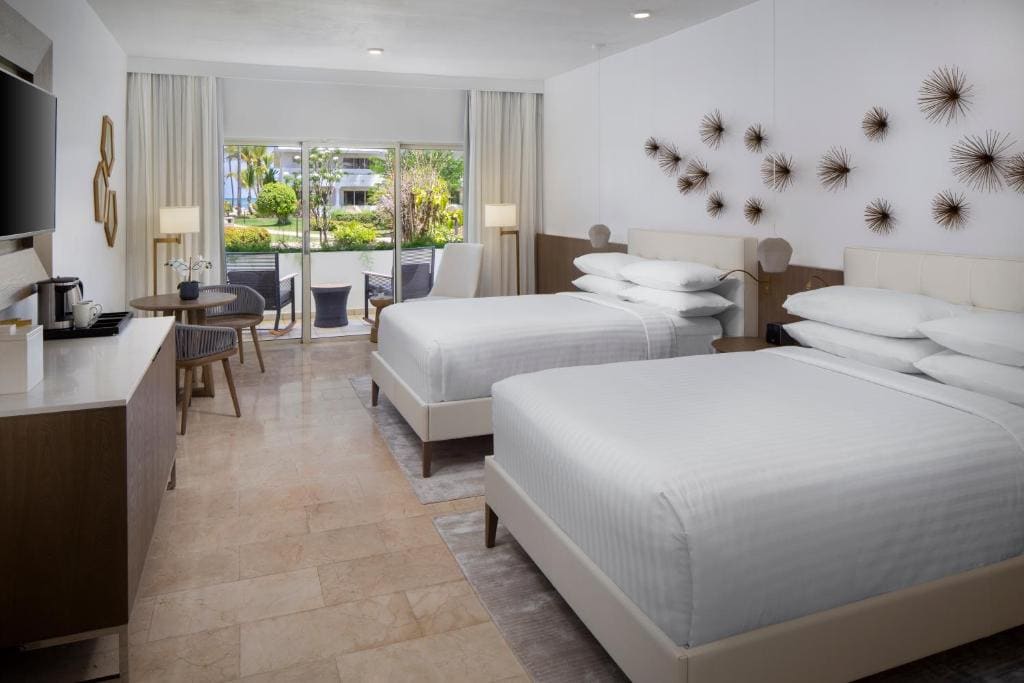 Double Room with Two Double Beds and Roll-In Shower - Mobility Accessible room - Image 1