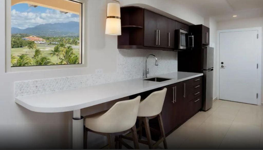 Premier Villa with King Bed and Ocean View room - Image 1