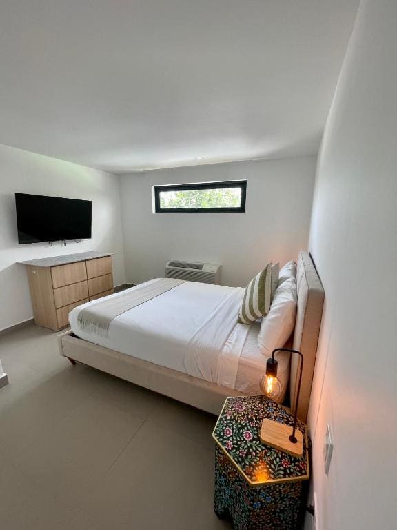 Double Room with Shared Bathroom room - Image 1