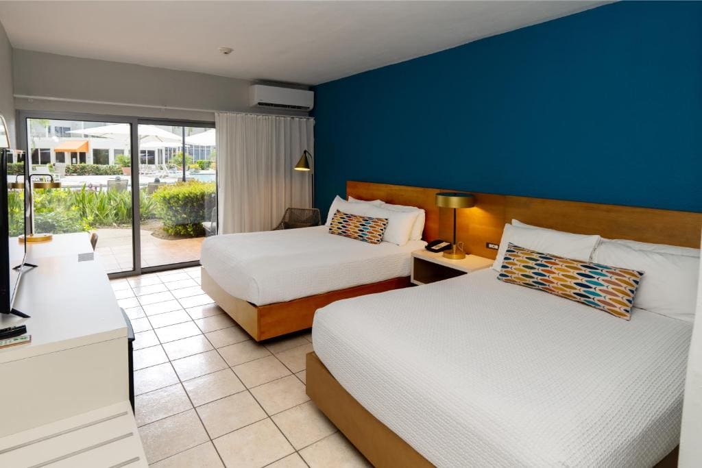 Pool Level Double room - Image 1