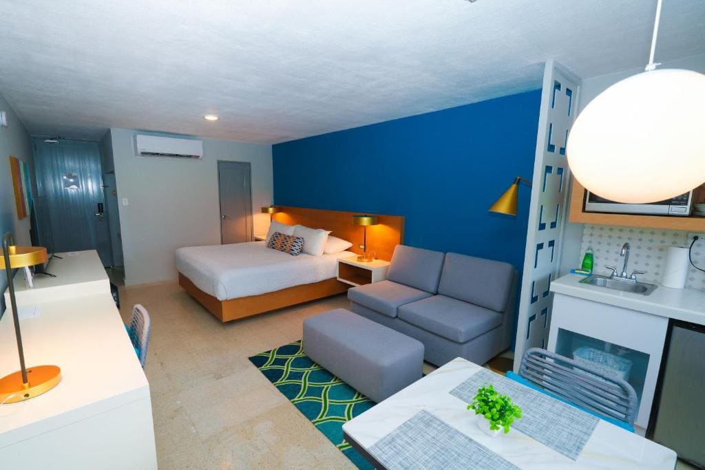 Beach Studio King room - Image 3