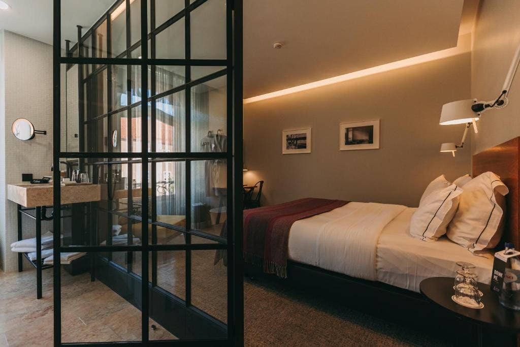 Deluxe Double Room room - Image 3