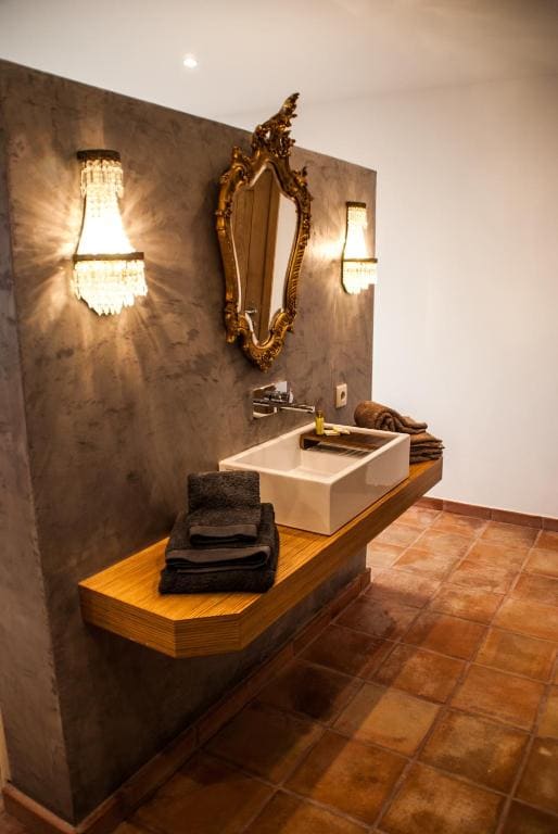 Suite with Balcony room - Image 3
