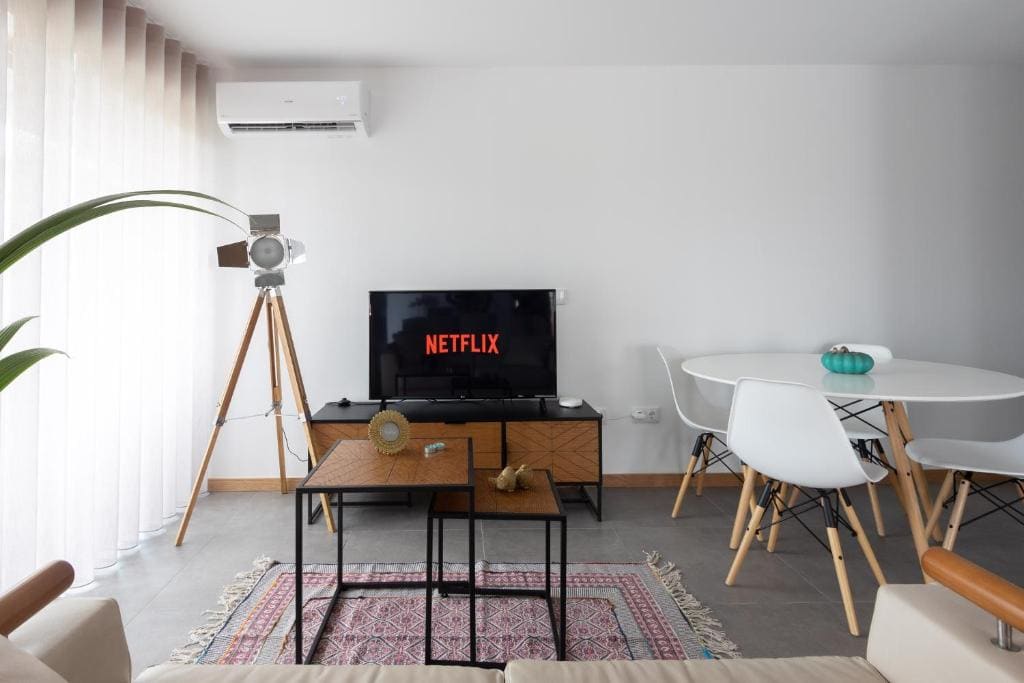 Two-Bedroom House room - Image 1