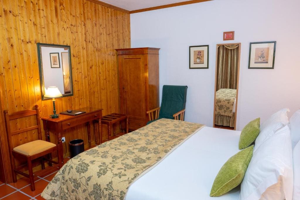 Double or Twin Room room - Image 3