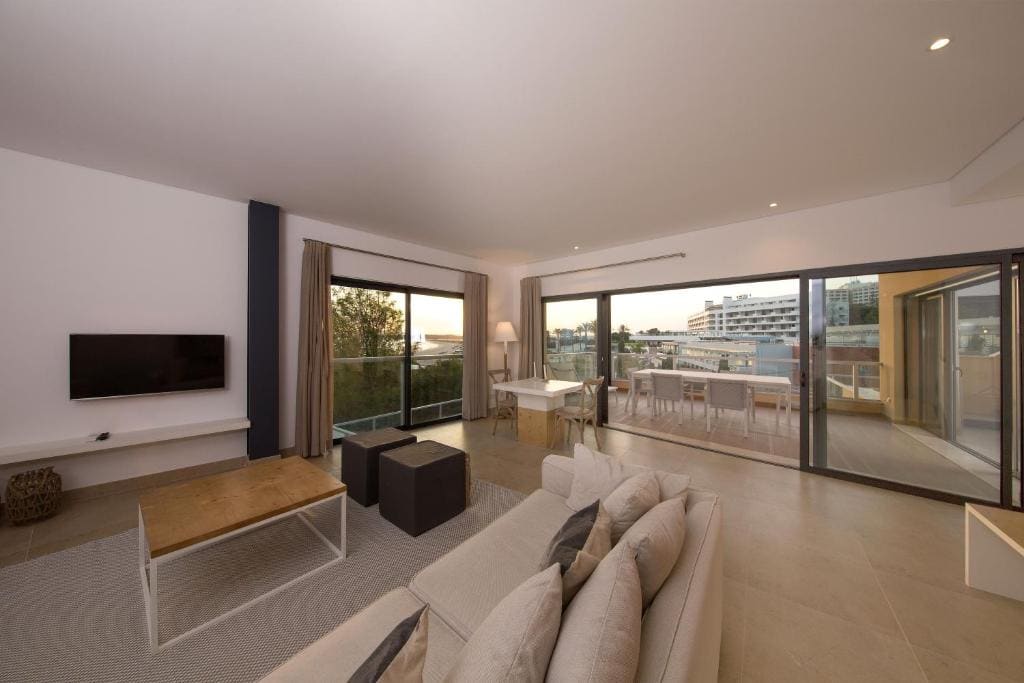 Two-Bedroom Apartment with Private Pool room - Image 2