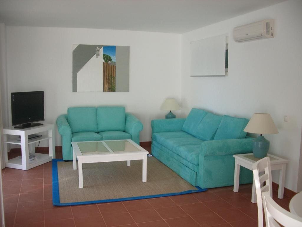 Three-Bedroom Villa with Private Pool room - Image 3