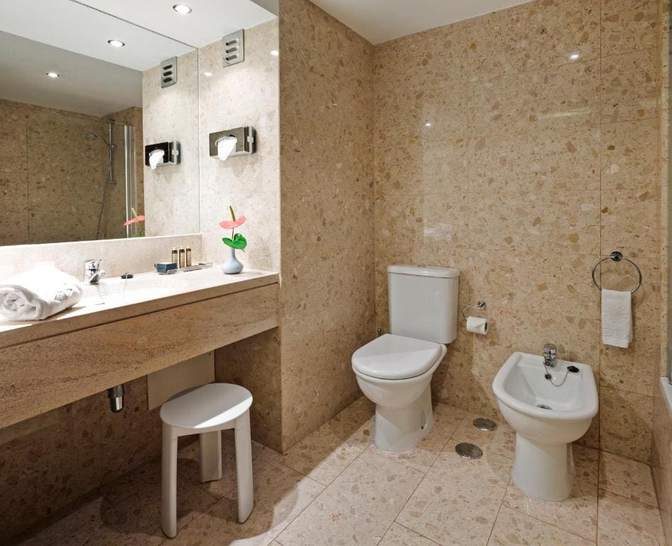 Double or Twin Room with Land View room - Image 1