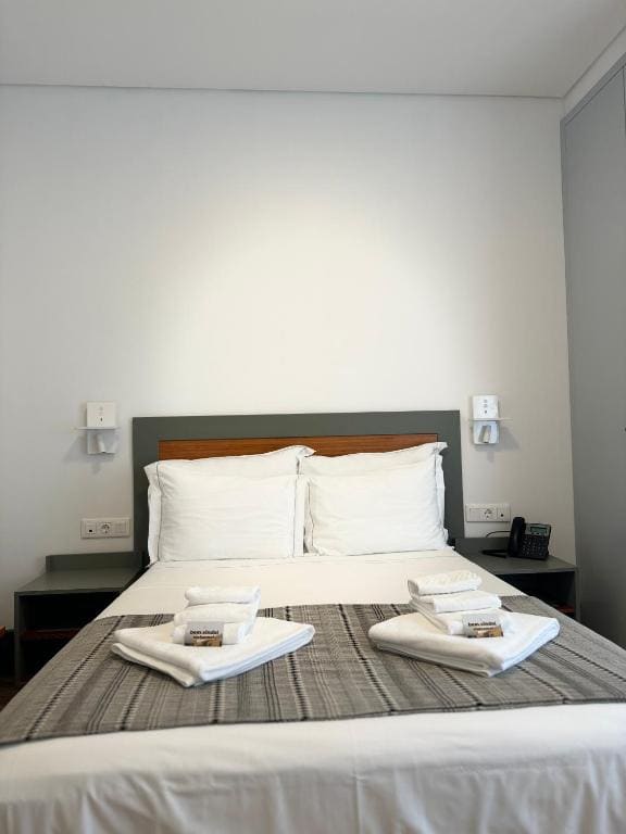 Double Room with Balcony room - Image 1