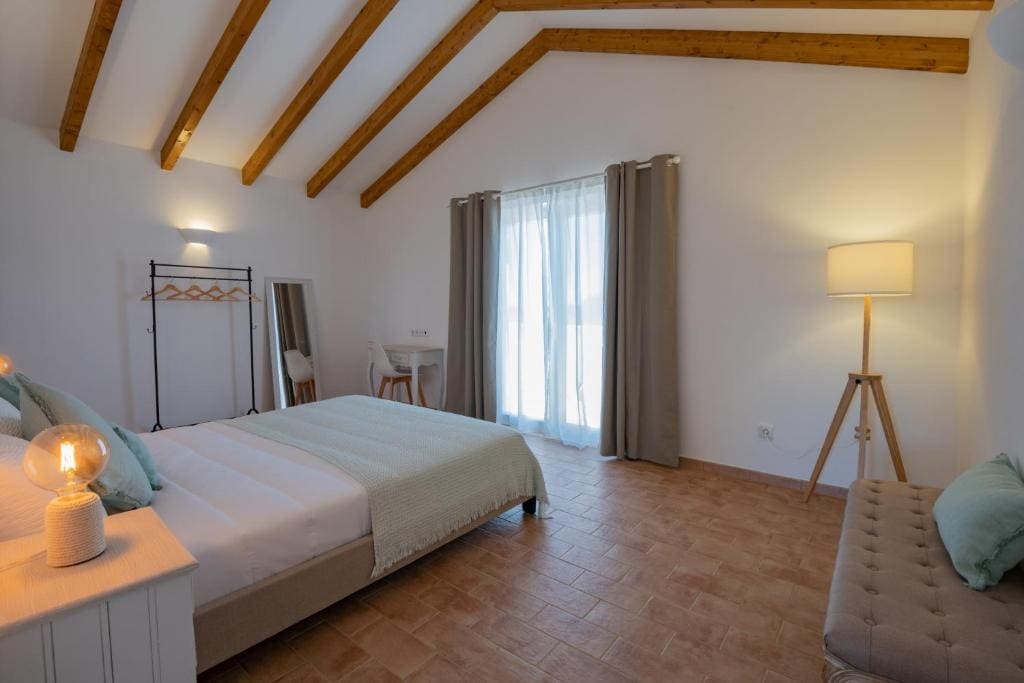 Family Room with Terrace room - Image 2