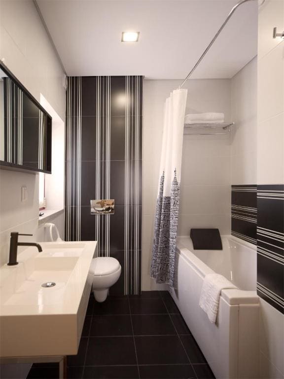Suite with Panoramic Balcony room - Image 3