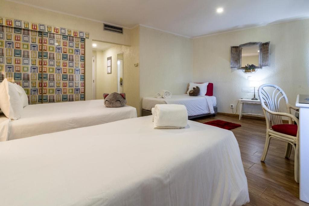 Family Room room - Image 1