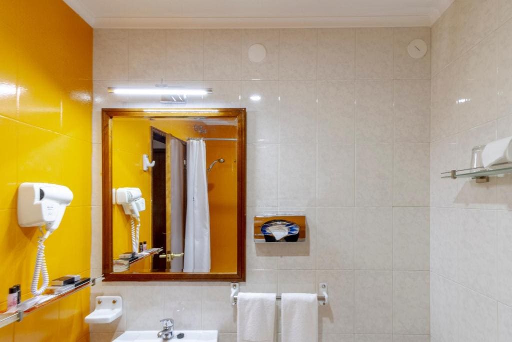 Standard Queen Room room - Image 2