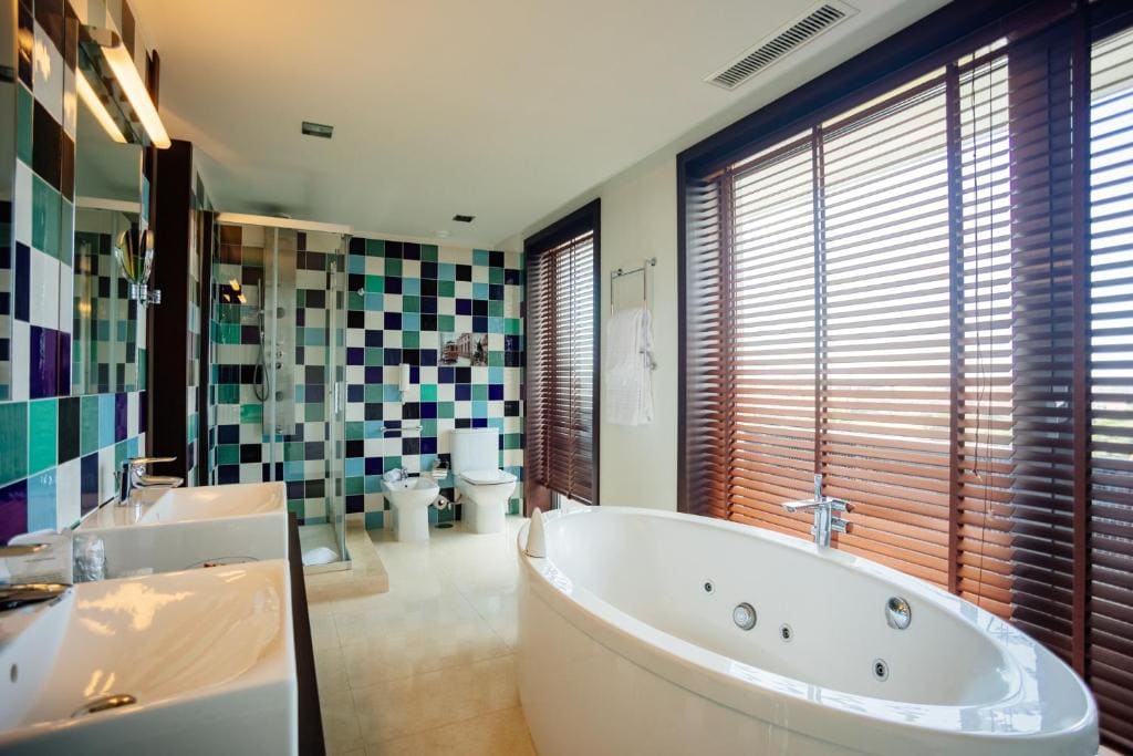 Suite room - Image 2