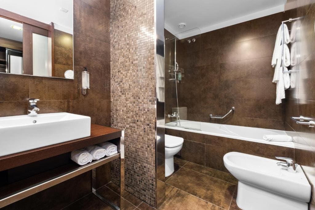 Suite room - Image 1